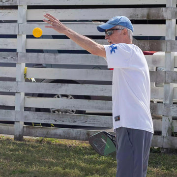 pickleball serve