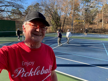 Pickleball Players Give Thanks